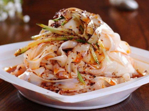 夢(mèng)見(jiàn)賣涼皮